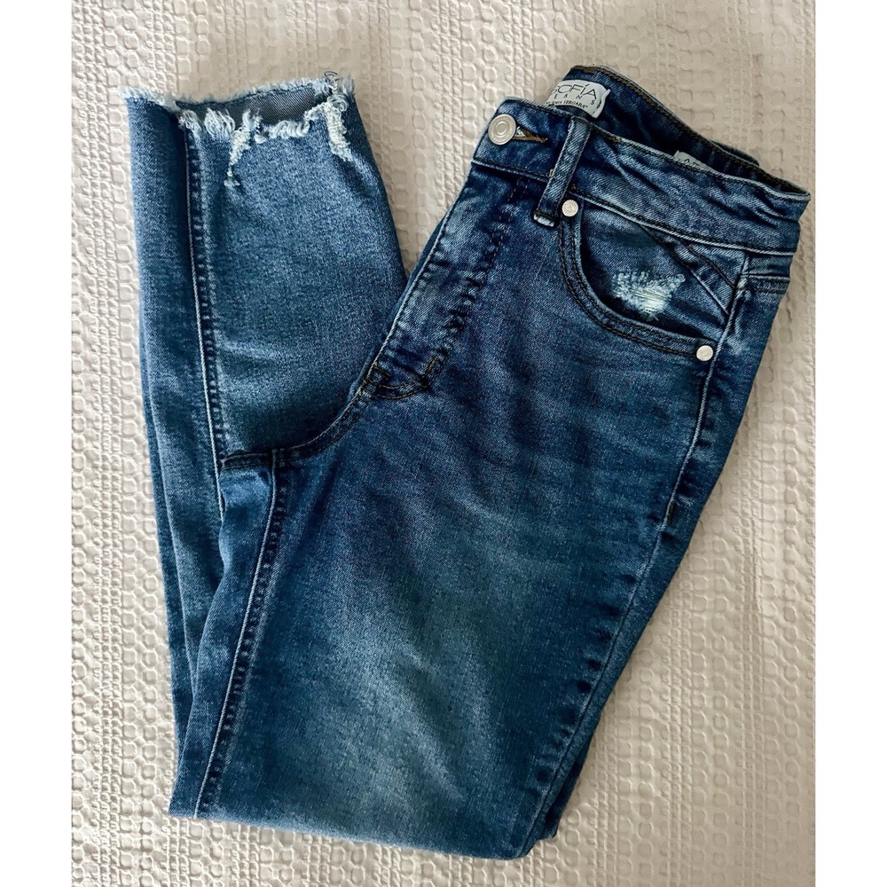 Sofia Jeans By Sofia Vergara ADORA Curvy Girlfriend Size 2 frayed hem ankle (B5)